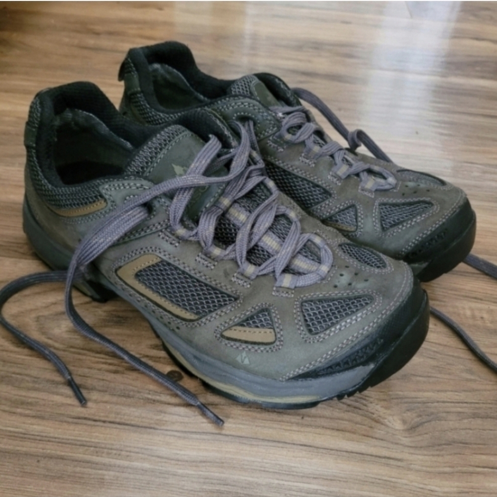 Vasque Trail/ Hiking Shoe Size 9.5 W